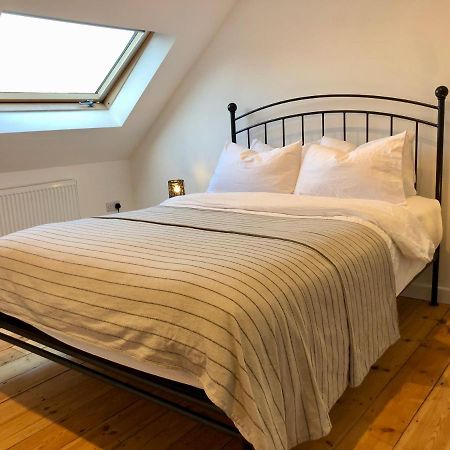House With Parking, Short Stroll To Quay, Shops And Restaurants Villa Poole Buitenkant foto