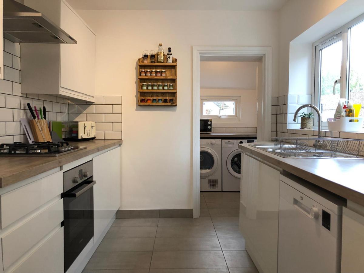 House With Parking, Short Stroll To Quay, Shops And Restaurants Villa Poole Buitenkant foto